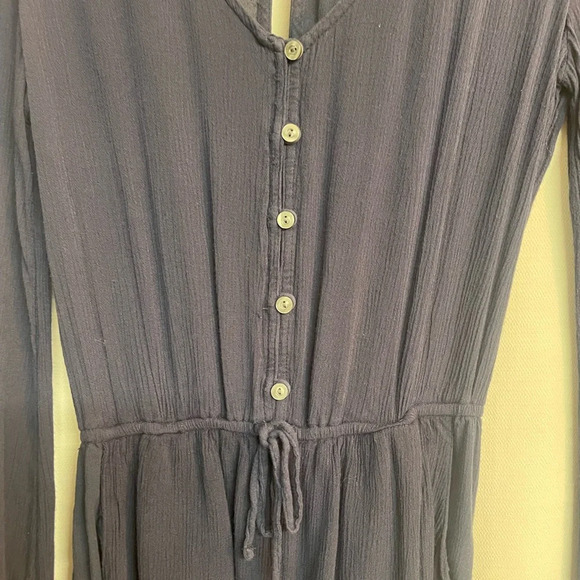 Hollister California navy romper with long sleeves  size XS - Picture 2 of 8